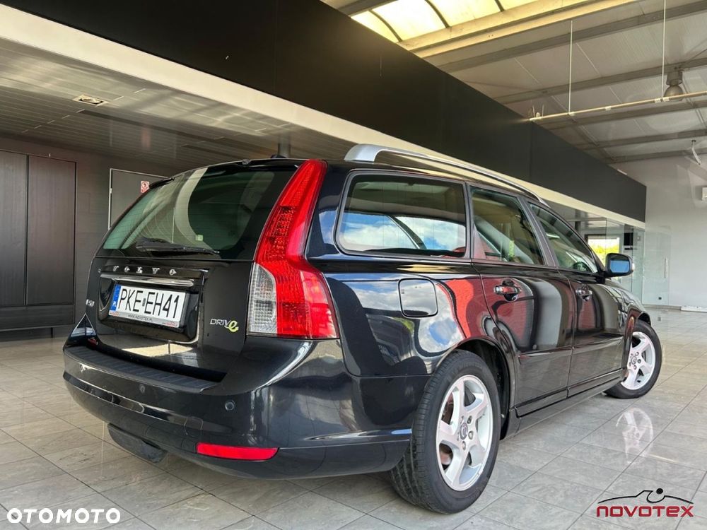 Volvo V50 D2 Momentum Start-Stop - 2