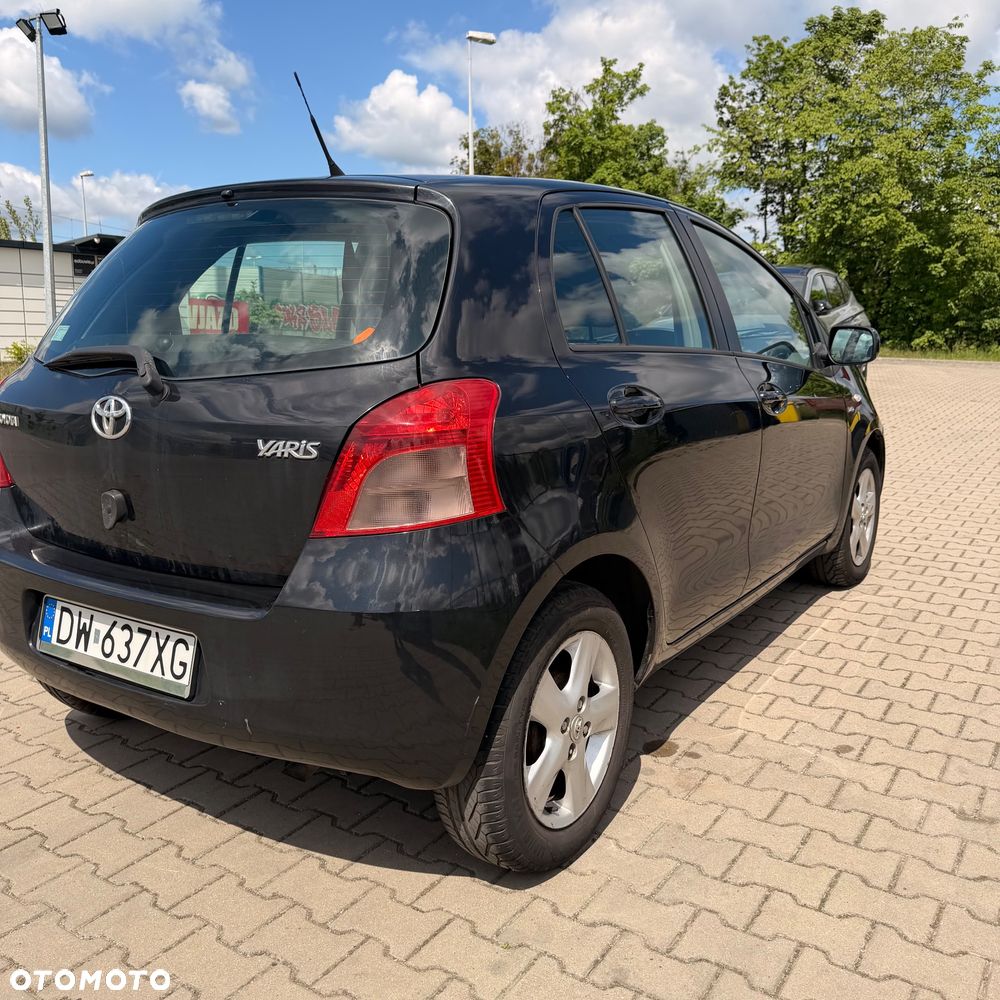 Toyota Yaris 1.4 D-4D Sol - 11