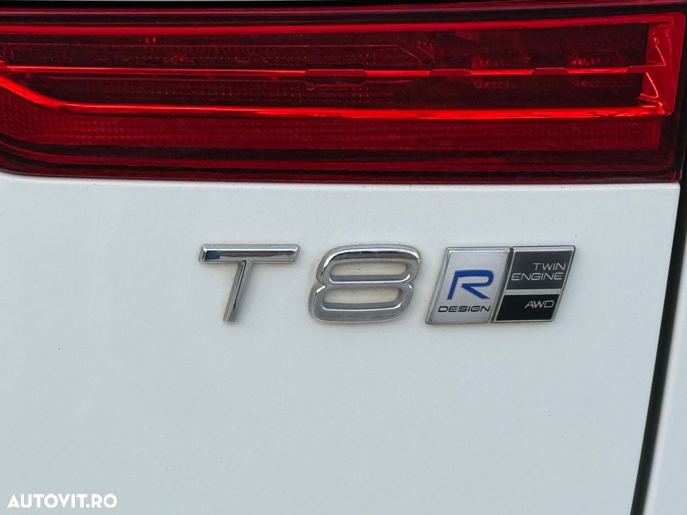 Volvo XC 60 T8 Twin Engine AWD R-Design - 38