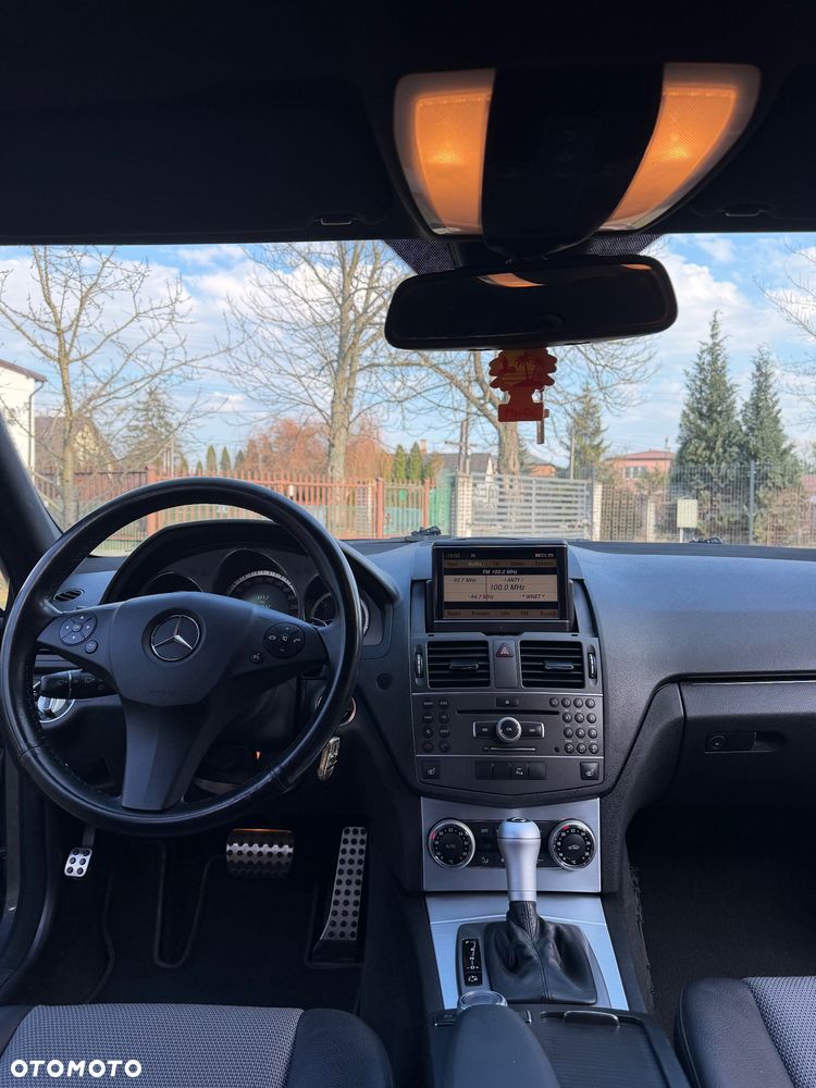 Mercedes-Benz Klasa C 250 CDI 4Matic 7G-TRONIC Avantgarde Edition - 15