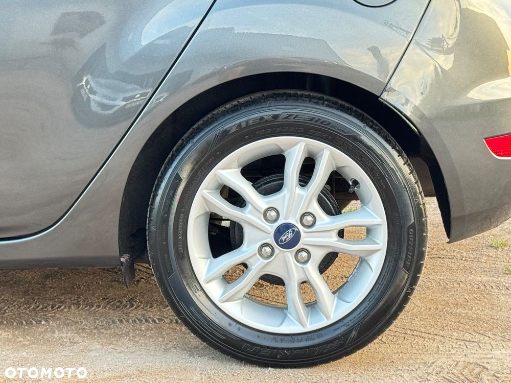 Ford Fiesta - 36