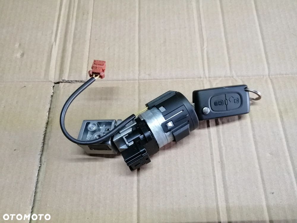 Peugeot 207 1.4 VTi  8FS zestaw startowy komputer  Bosch 0261201863 BSi BSM stacyjka immo klucze licznik i inne - 23
