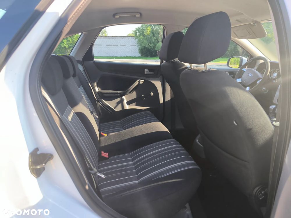 Ford Focus - 7
