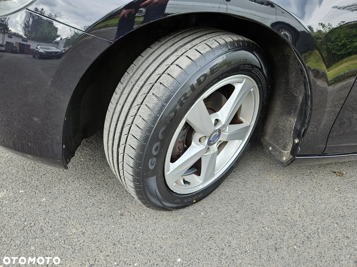 Volvo V40 D2 Momentum - 20