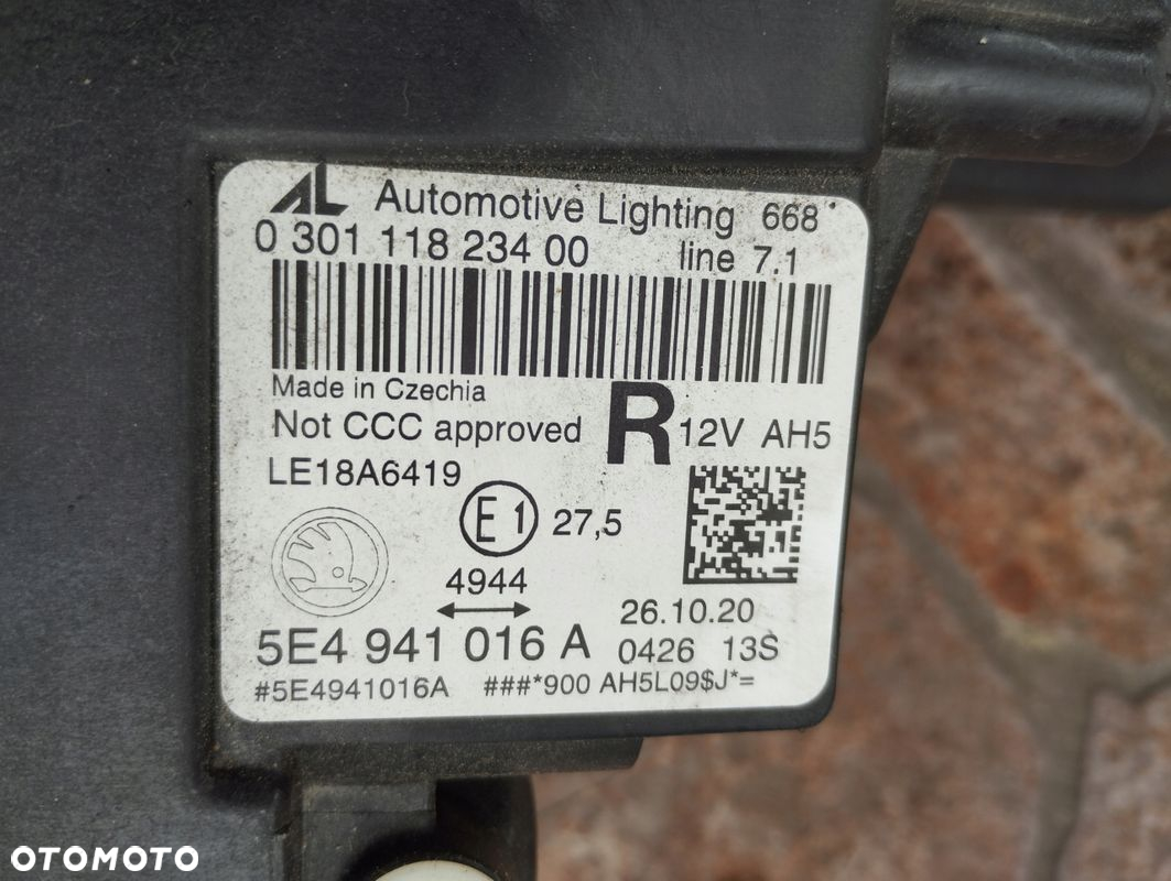 Lampa prawa Full LED Skoda Octavia IV 4 5E4 2019-2024 5E4941016E - 5