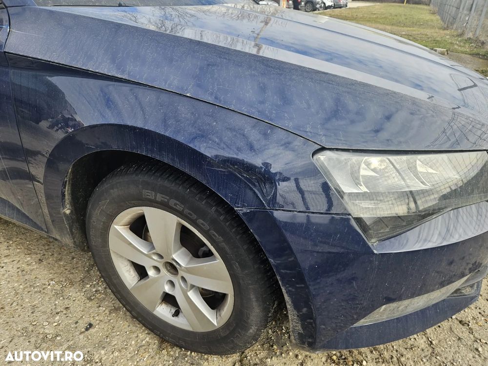 Skoda Superb 2.0 TDI Active - 7