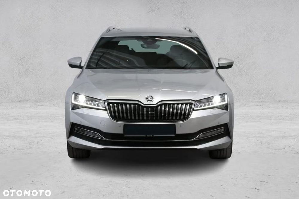 Skoda Superb 2.0 TDI SCR L&K DSG - 8