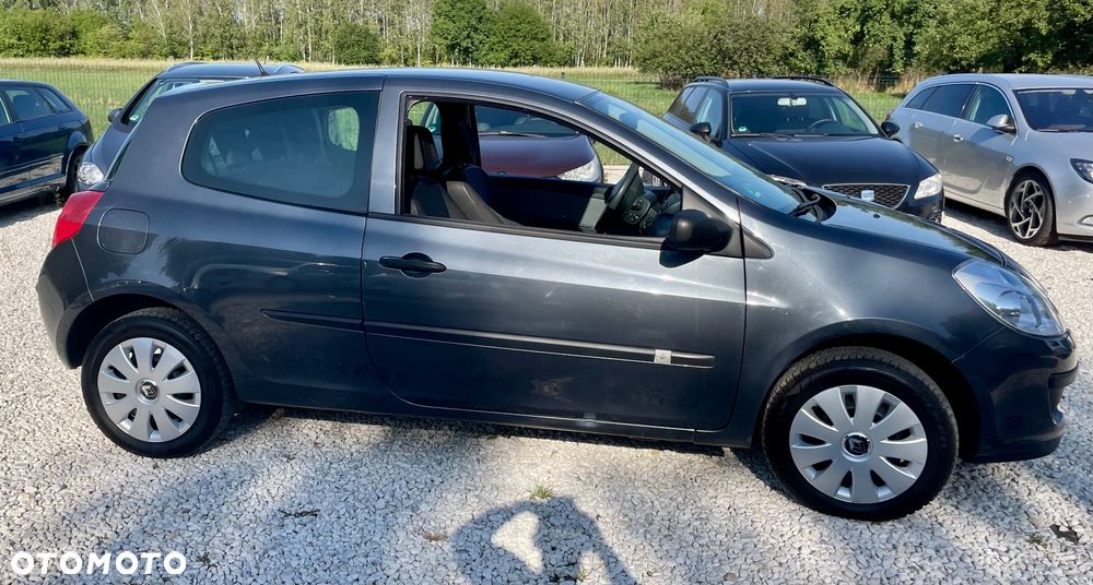 Renault Clio 1.2 16V Authentique - 6