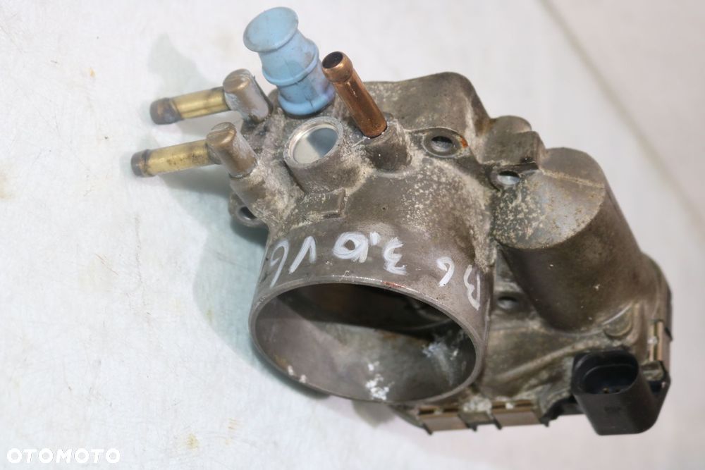 PRZEPUSTNICA AUDI A4 B6 3.0V6   078133062B - 4