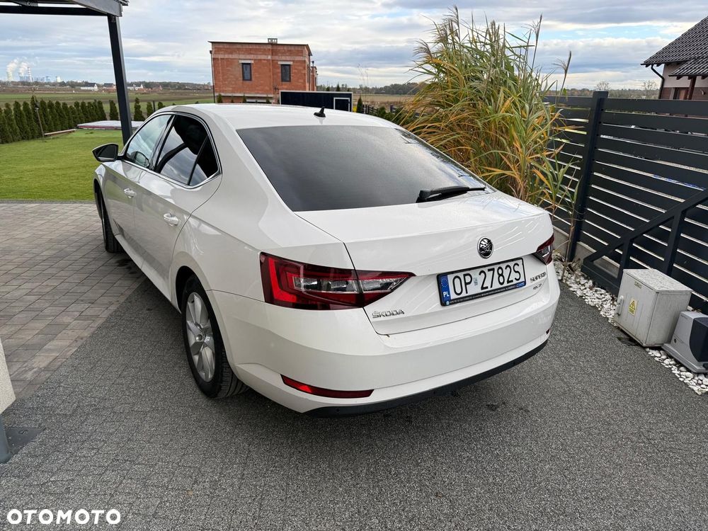 Skoda Superb 2.0 TDI 4x4 Ambition DSG - 5