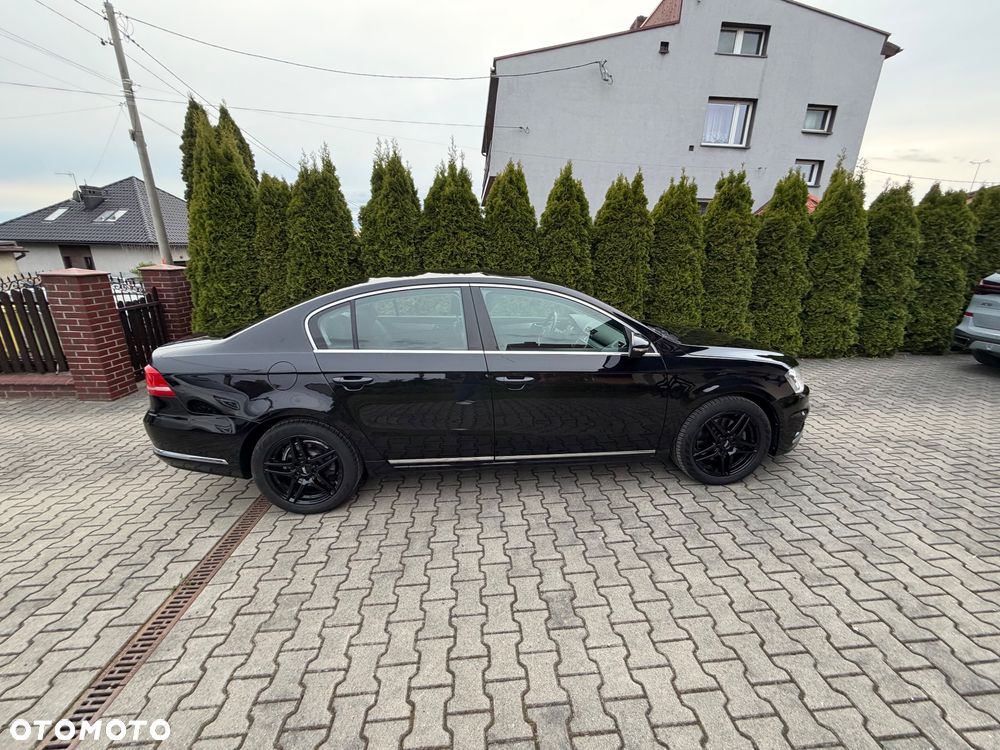 Volkswagen Passat 2.0 TDI Highline R-Style DSG - 5