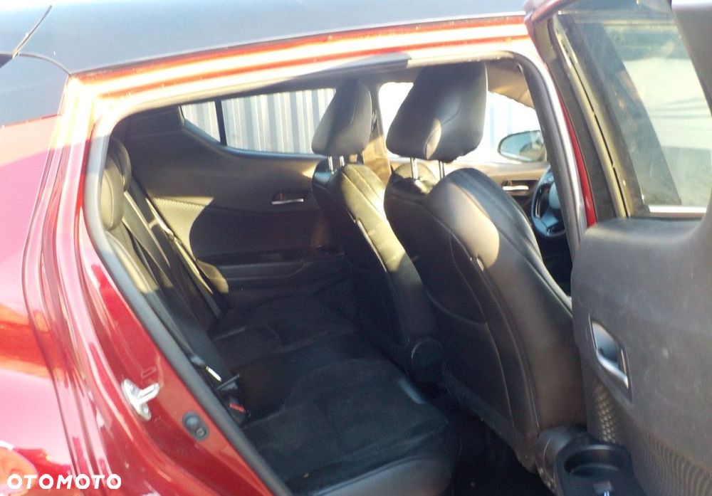 Toyota C-HR - 21