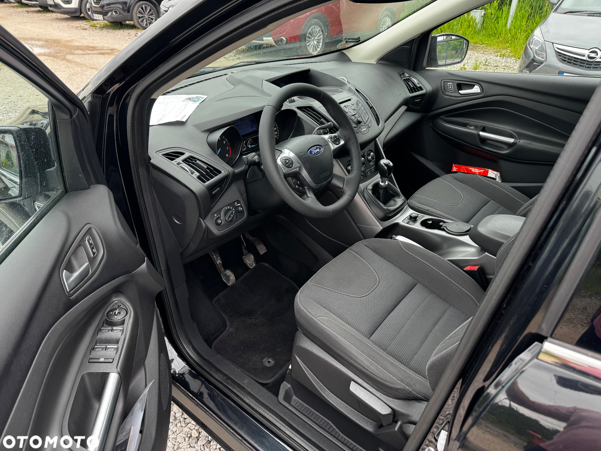 Ford Kuga 1.6 EcoBoost 2x4 Trend - 23