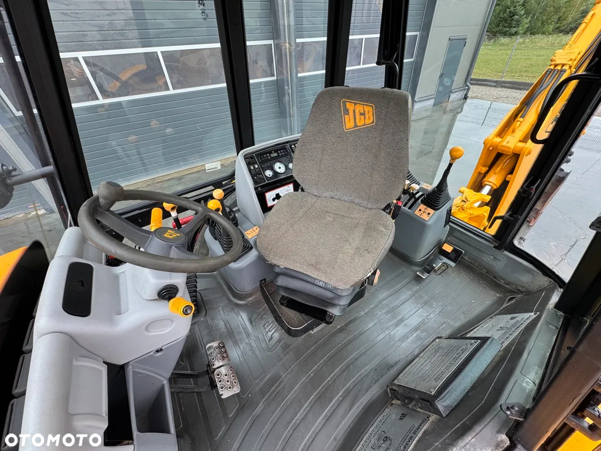 JCB 3CX - 10