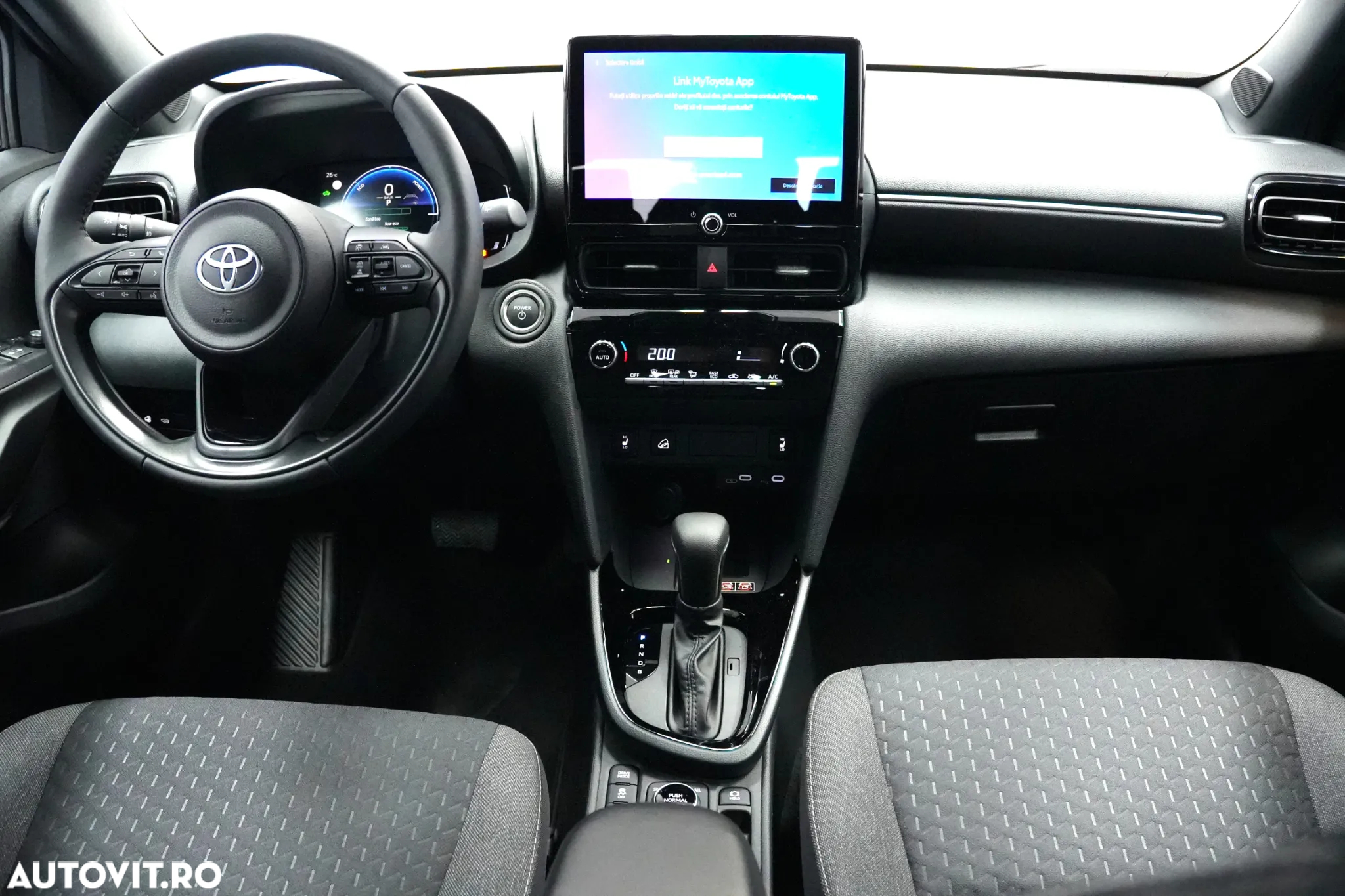 Toyota Yaris Cross 1.5 VVT-i HSD 4x4 Dynamic - 7