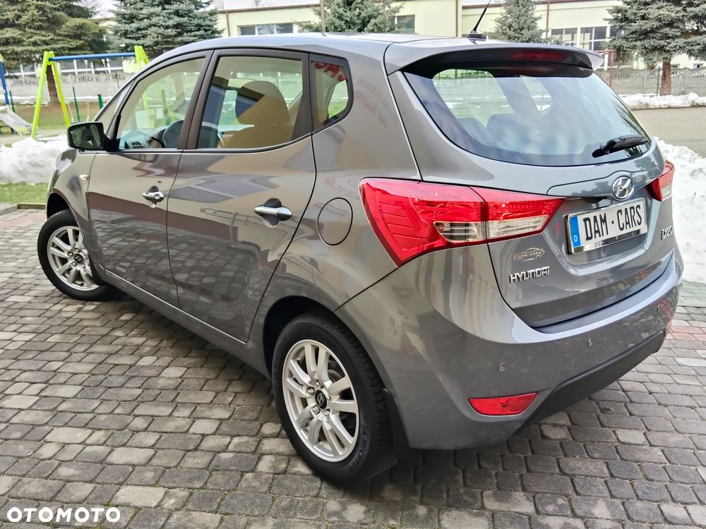 Hyundai ix20 1.4 blue YES - 17