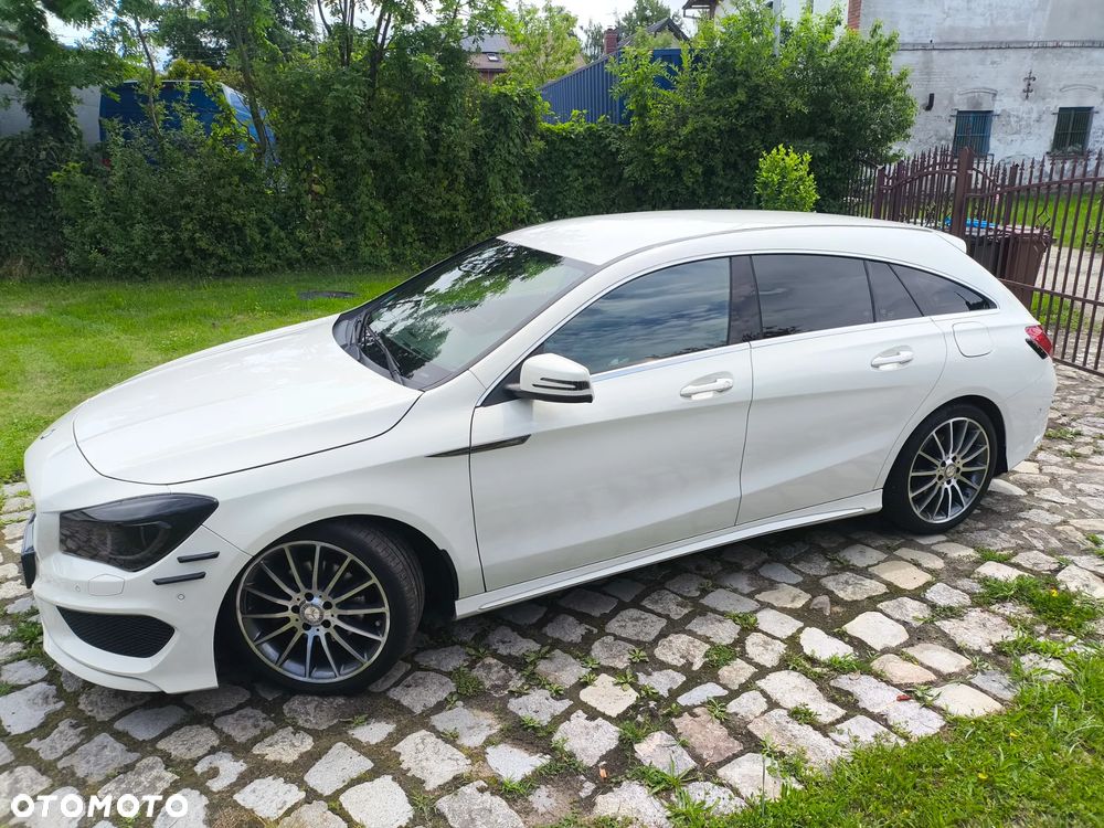 Mercedes-Benz CLA 200 7G-DCT AMG Line - 4