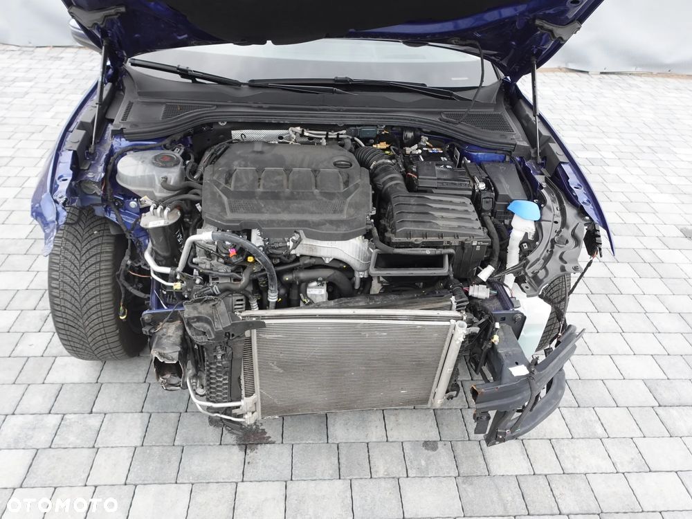 Volkswagen Passat 2.0 TDI SCR DSG Business - 13