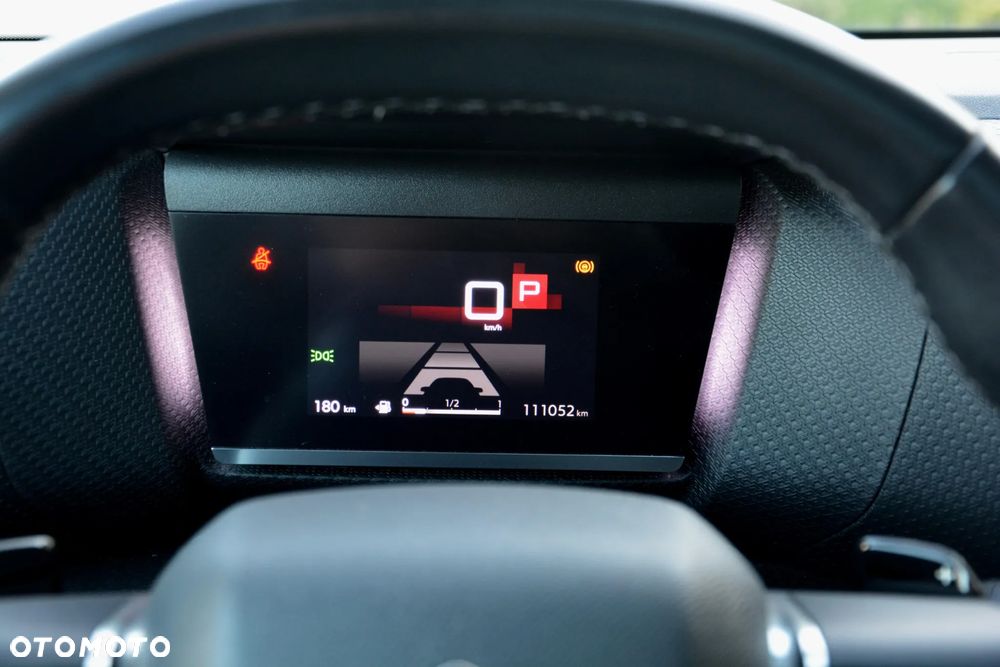 Citroën C4 BlueHDi 130 Stop&Start EAT8 SHINE - 35