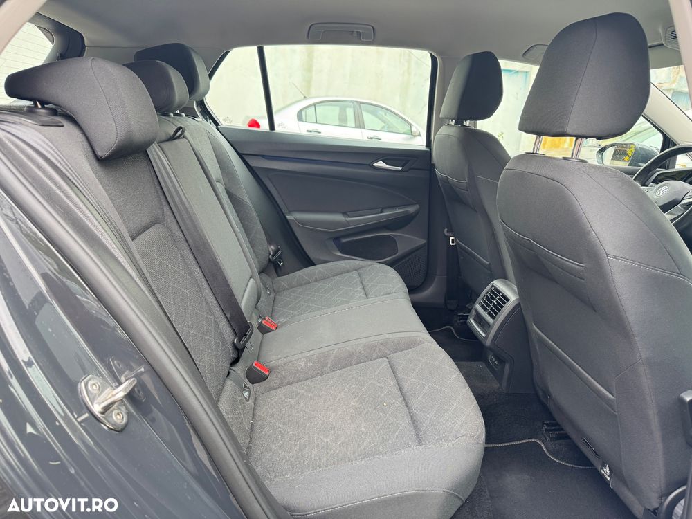 Volkswagen Golf - 20