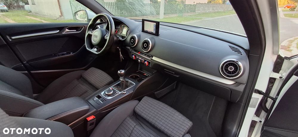 Audi A3 Sportback 2.0 TDI (clean diesel) S line Sportpaket - 14