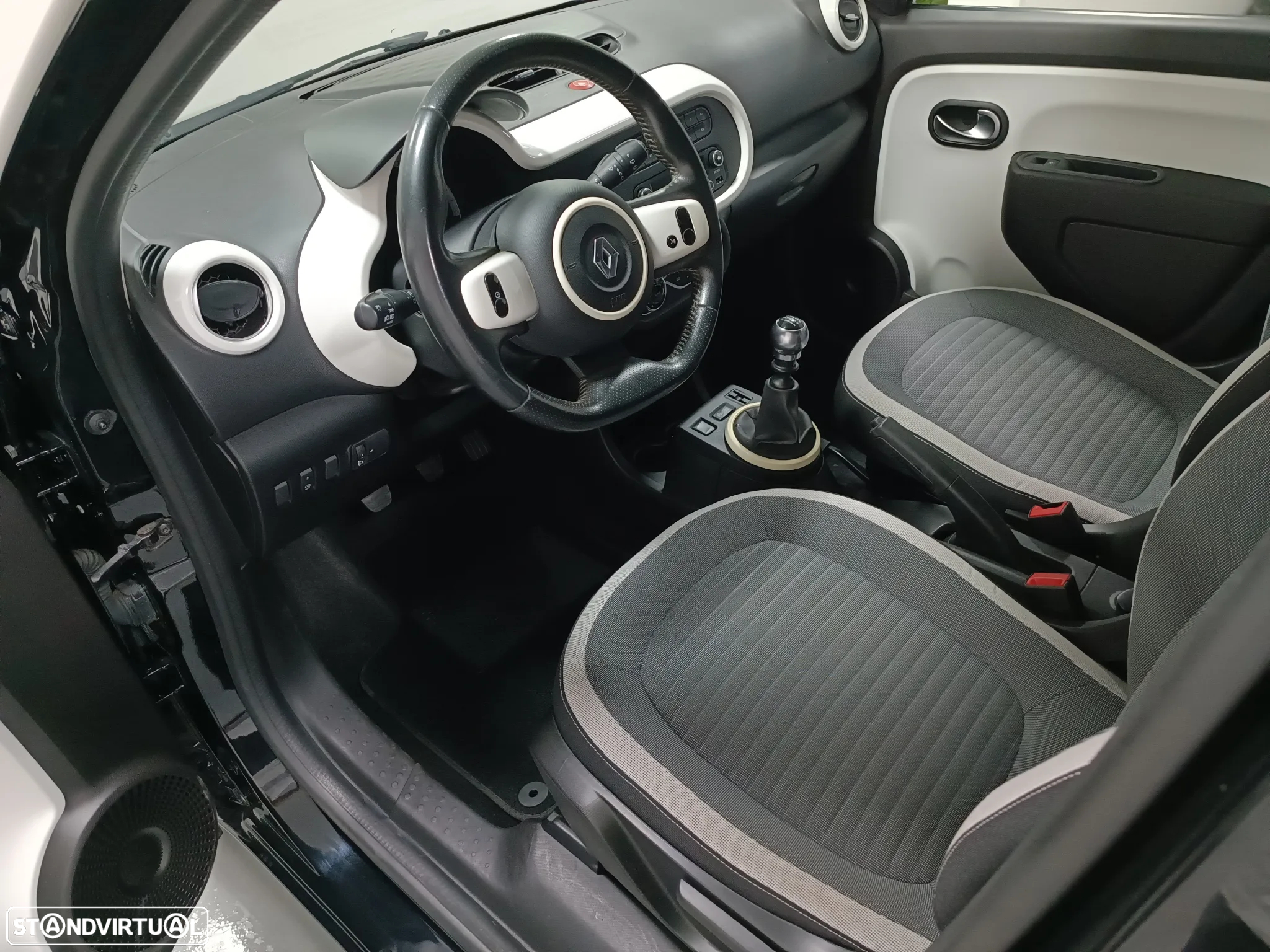 Renault Twingo ENERGY TCe 90 Intens - 13
