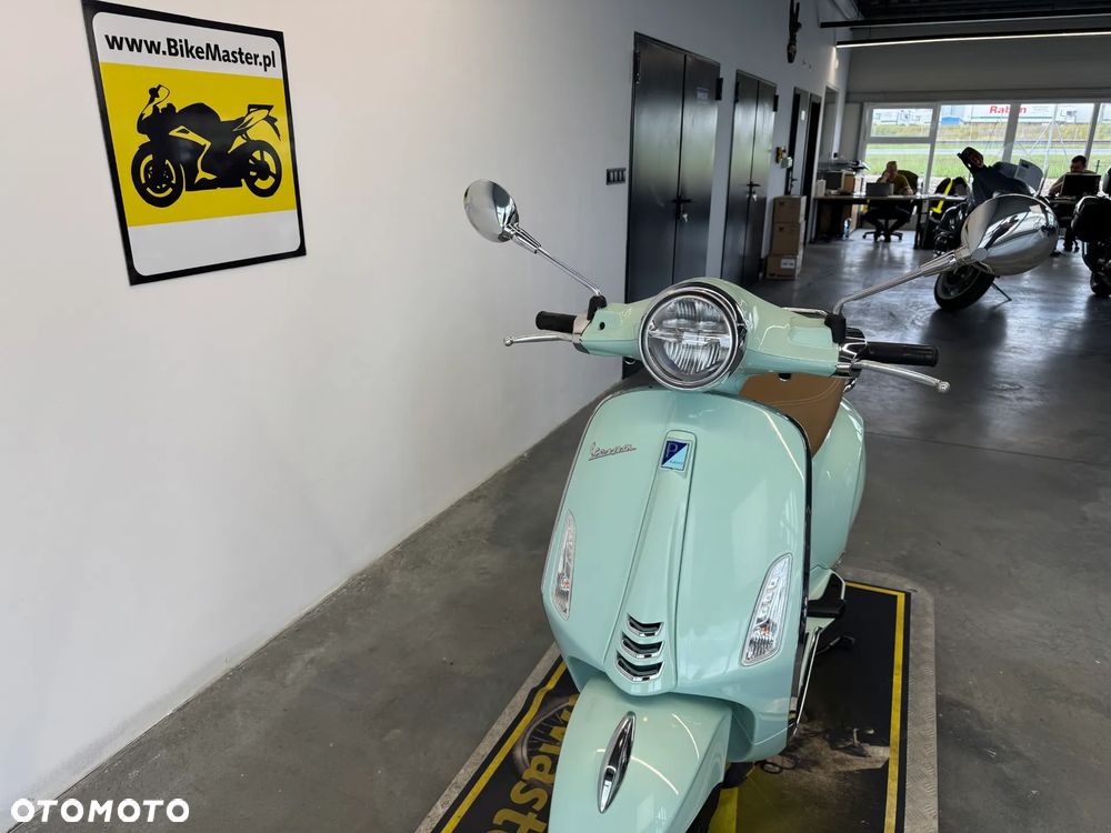 Piaggio Vespa - 33