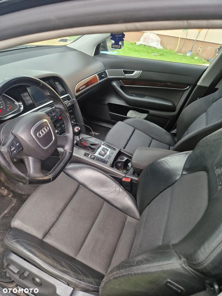 Audi A6 Limousine 2.4 - 6