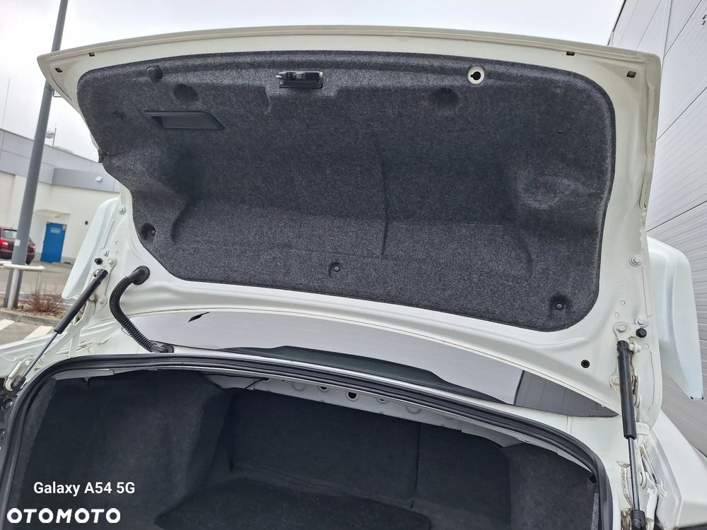 Mitsubishi Lancer 1.5 - 13