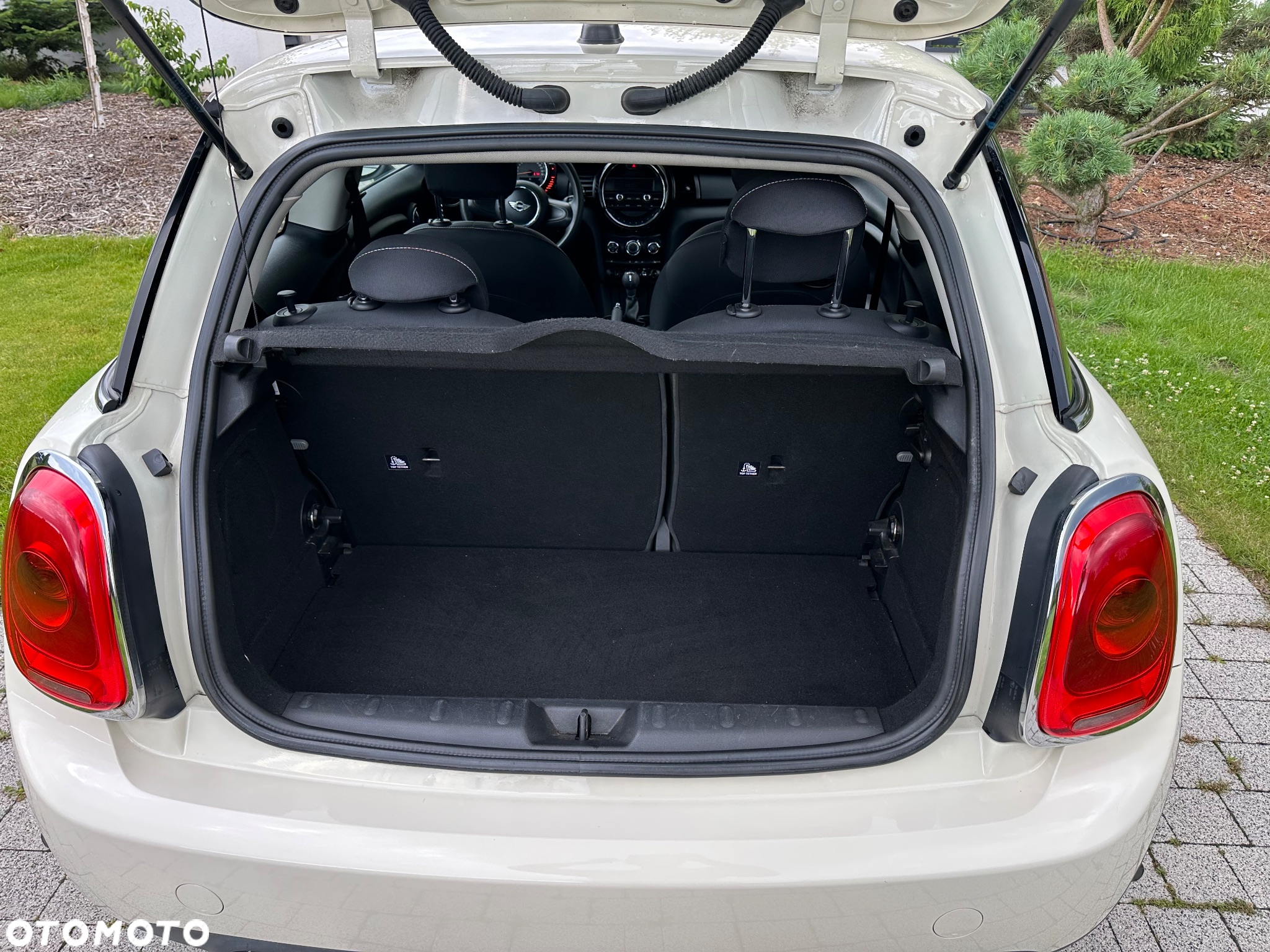 MINI ONE Standard - 8