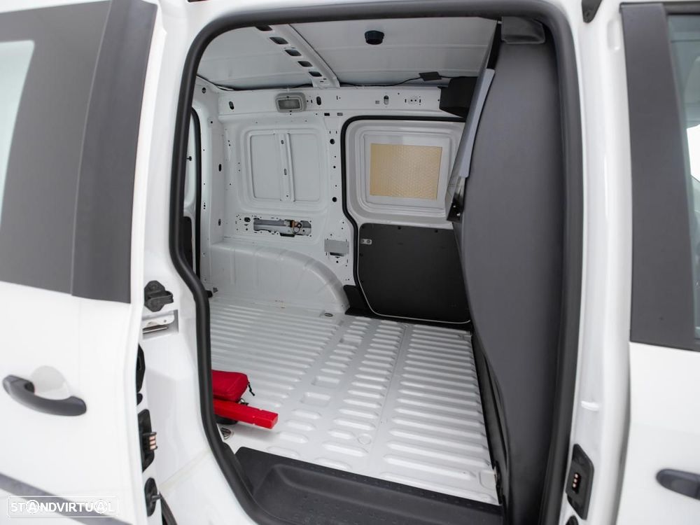 VW Caddy 2.0 TDI DSG C/IVA - 7