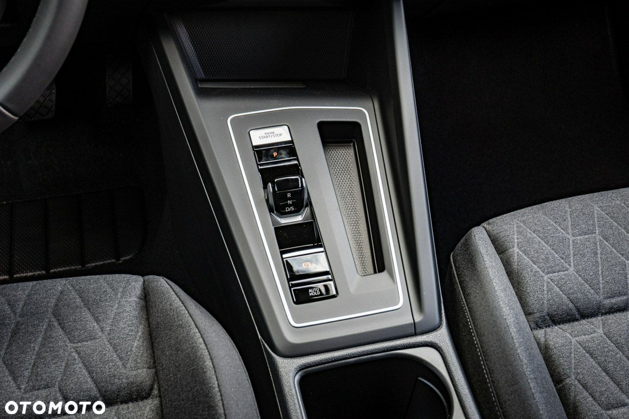 Volkswagen Golf - 19