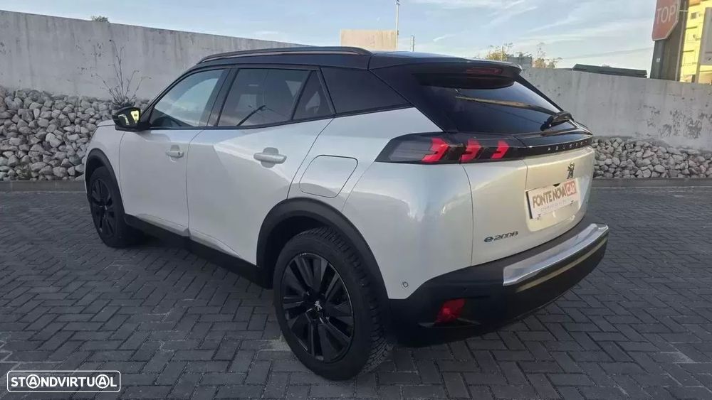 Peugeot e-2008 GT Pack - 13