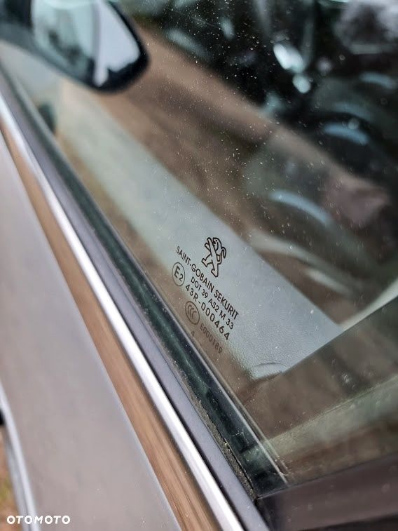 Peugeot 208 120 VTI Allure - 26