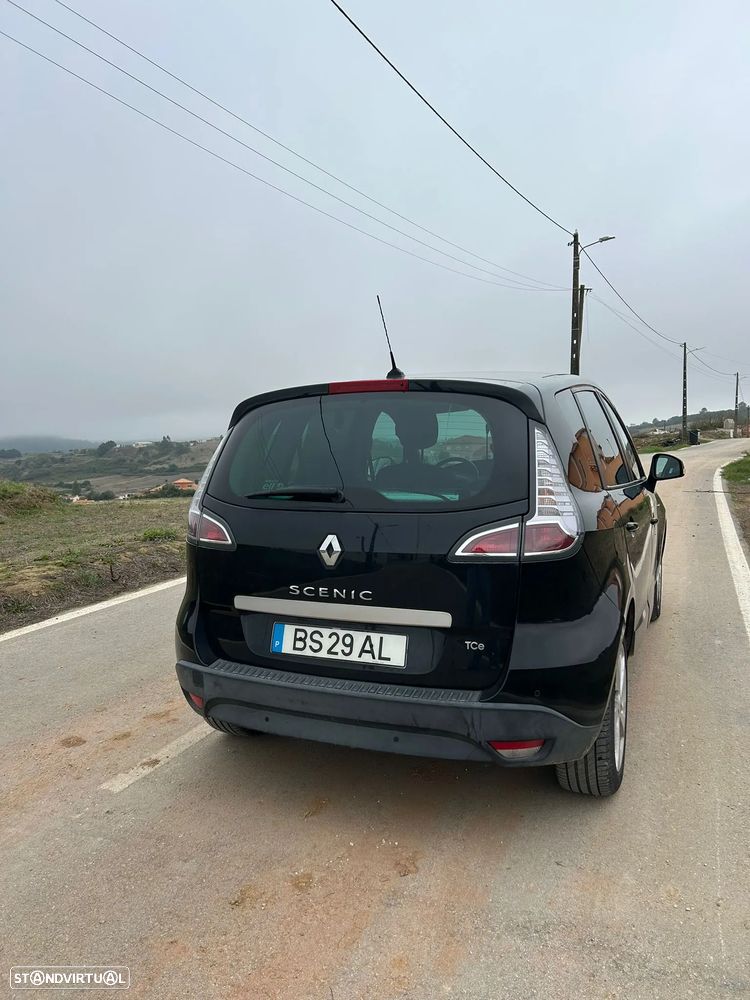 Renault Mégane Scénic - 5