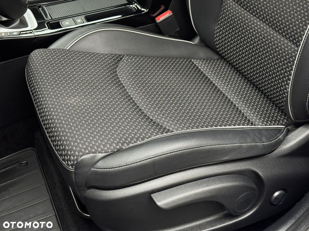 Kia Ceed 1.6 GDI PHEV L Business Line DCT - 13