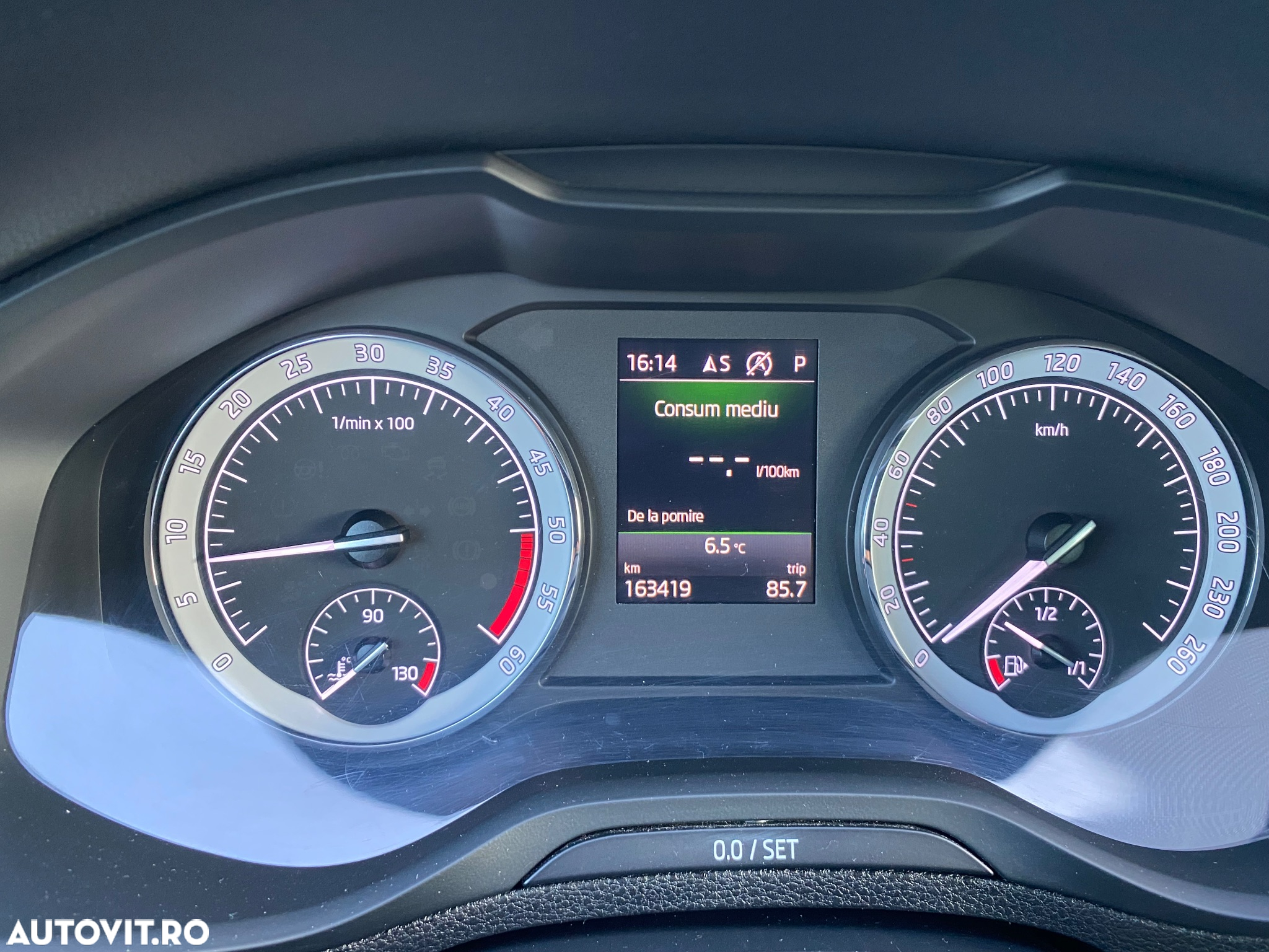 Skoda Karoq 2.0 TDI 4X4 DSG Style - 2