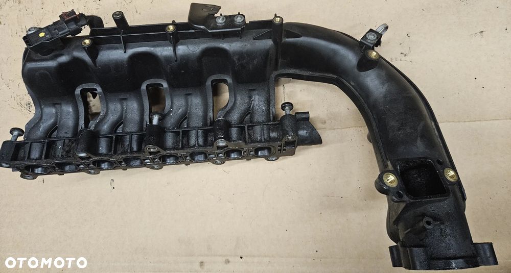 Opel Astra J  Meriva B Mokka 1.7 CDTI kolektor ssący 55584234 - 4