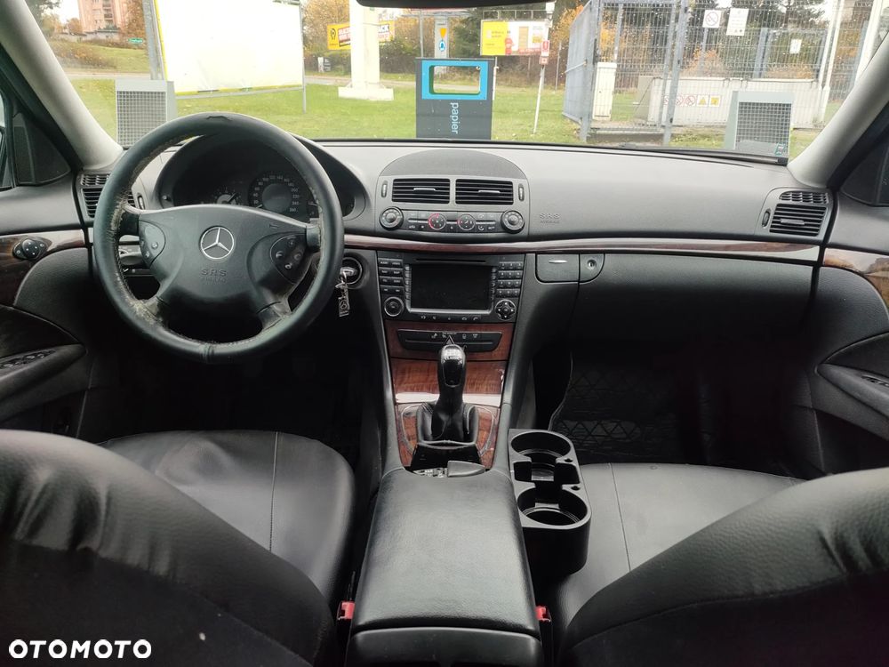 Mercedes-Benz Klasa E 200 CDI Classic - 13