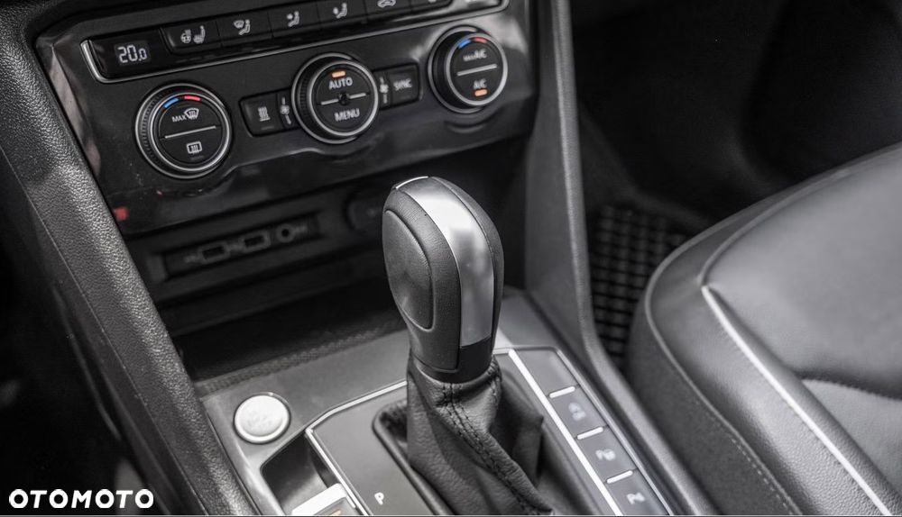 Volkswagen Tiguan 2.0 TDI SCR DSG R-Line - 16