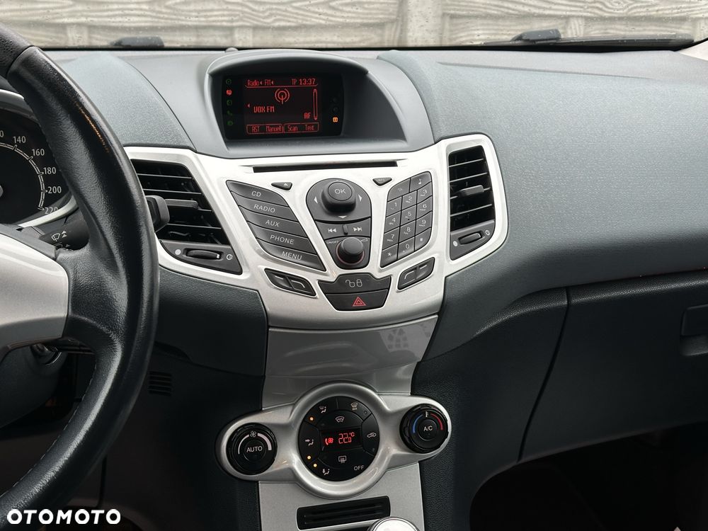 Ford Fiesta - 7