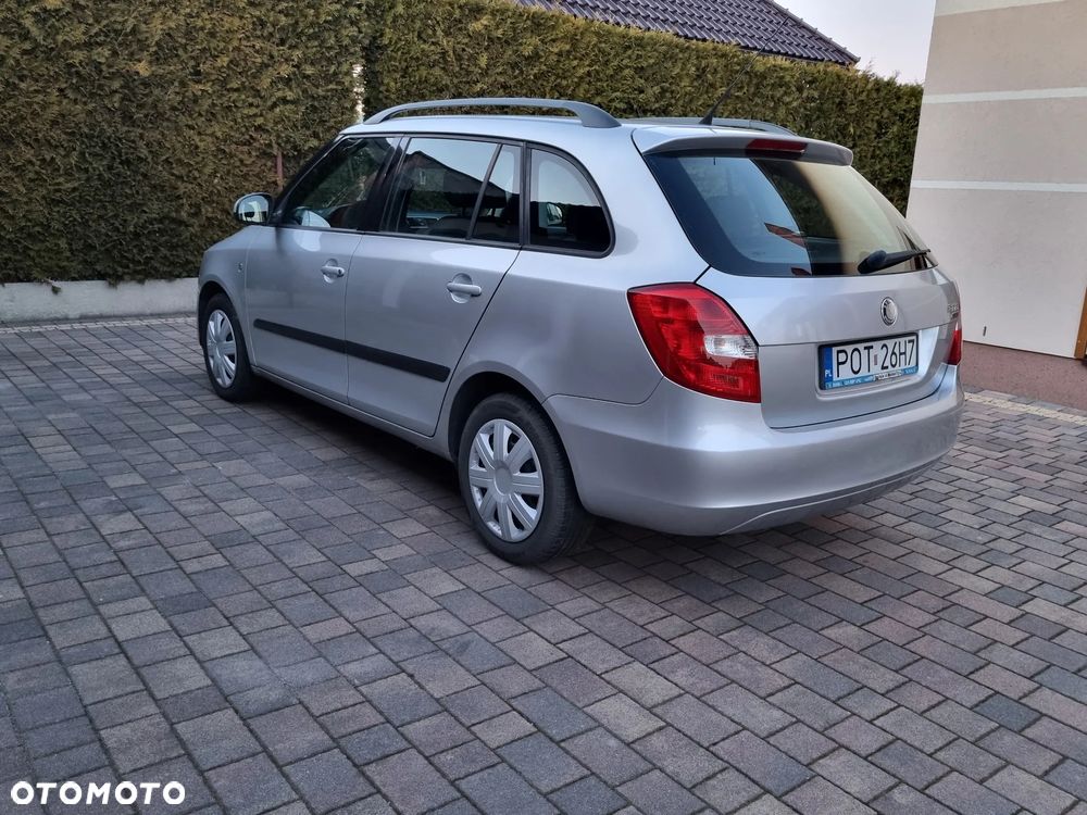 Skoda Fabia 1.4 16V Ambiente - 4