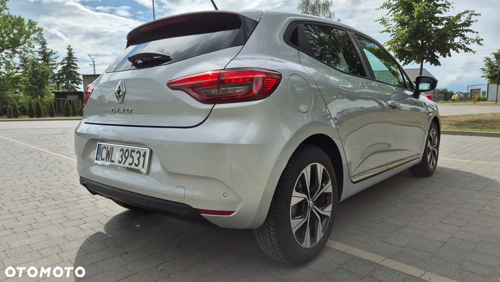 Renault Clio - 7