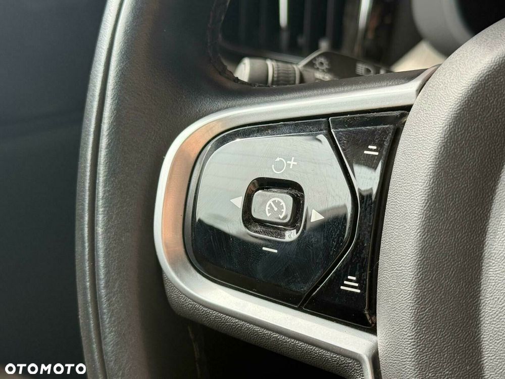 Volvo XC 60 - 23