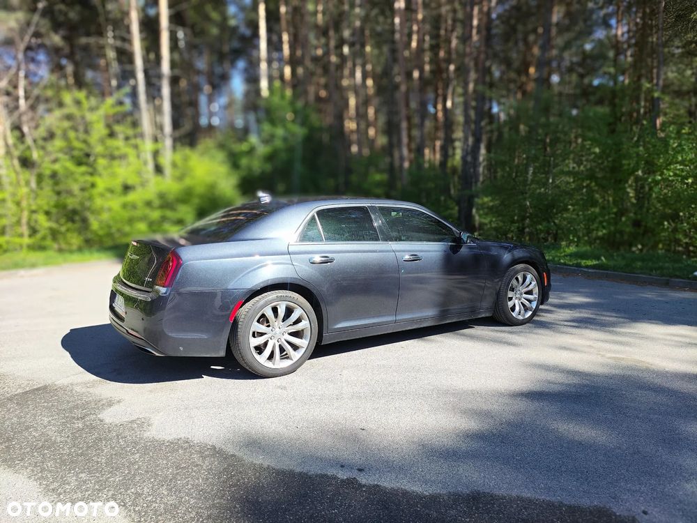 Chrysler 300C - 4