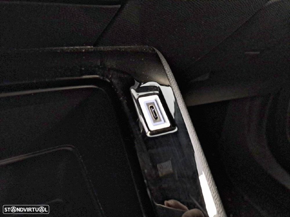 Peugeot 2008 1.2 PureTech Active - 23