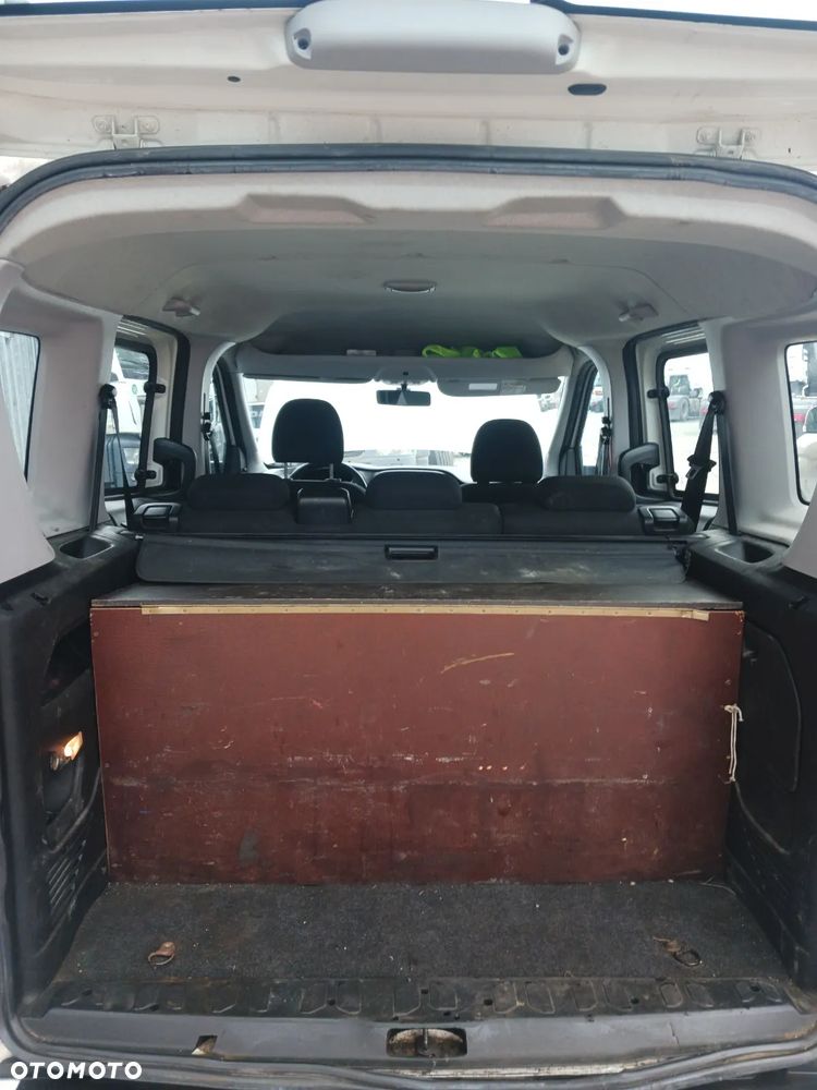 Fiat Doblo 1.4 T-Jet 16V Easy - 10
