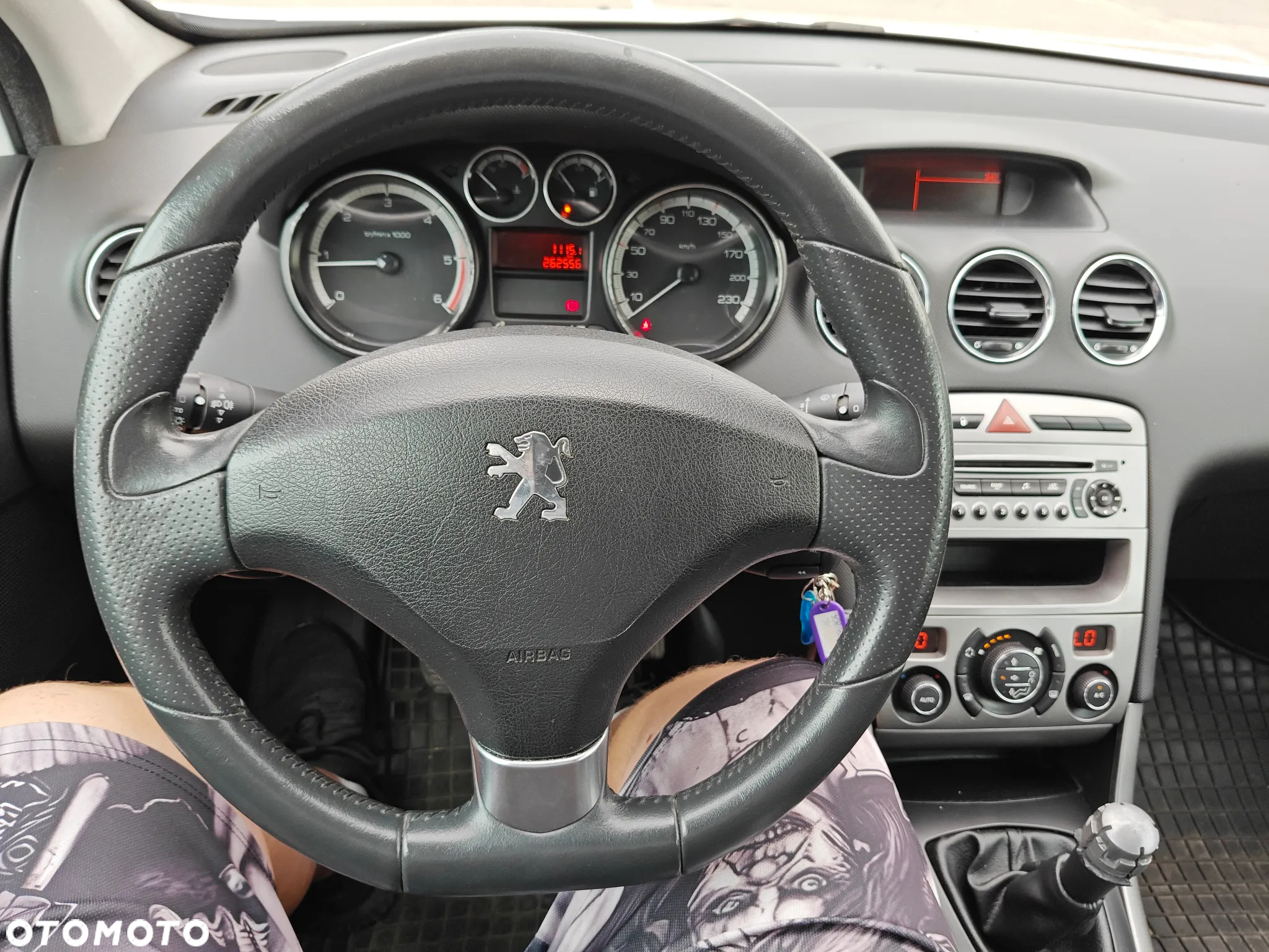 Peugeot 308 1.6 HDi Premium - 6