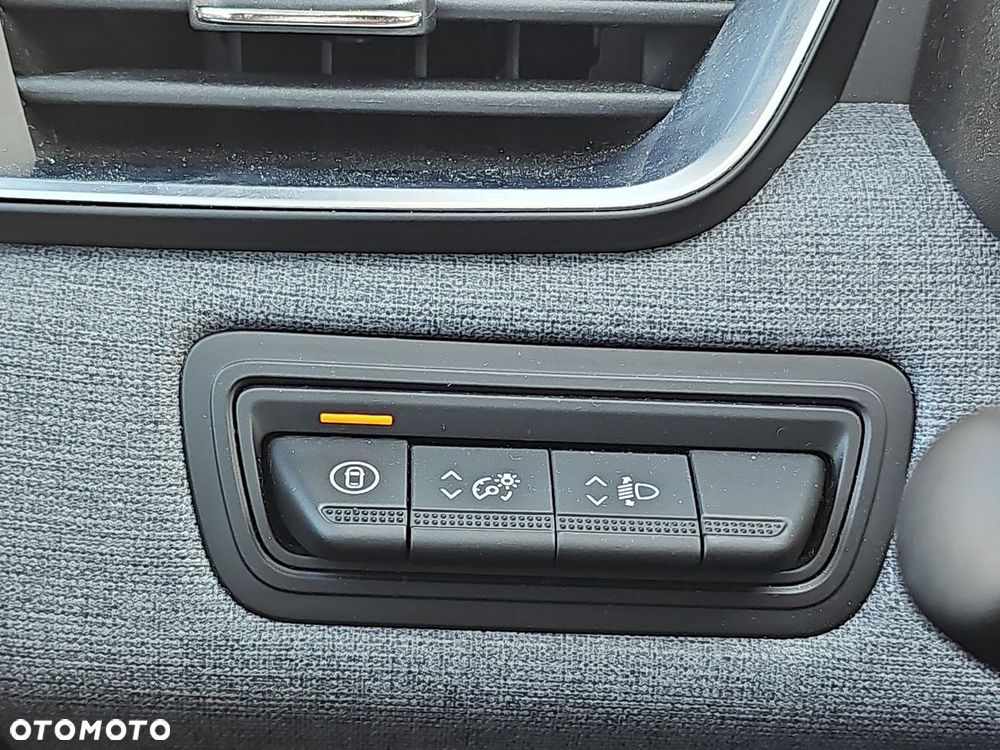 Renault Clio 1.0 TCe Evolution - 28