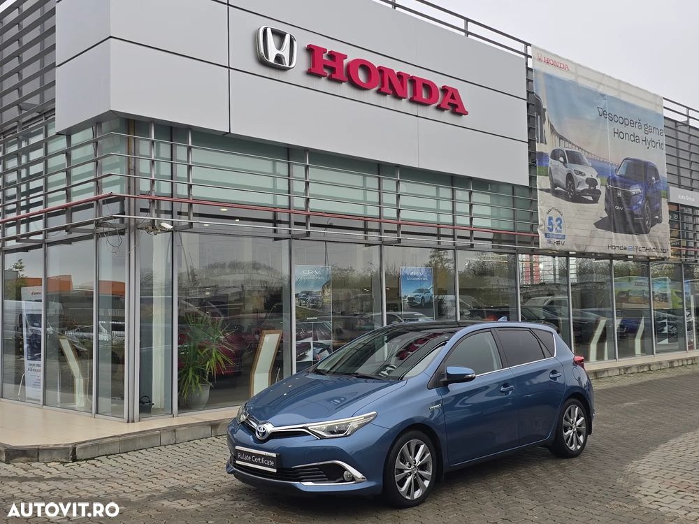 Toyota Auris 1.8 L VVT-i Hybrid Sol - 1